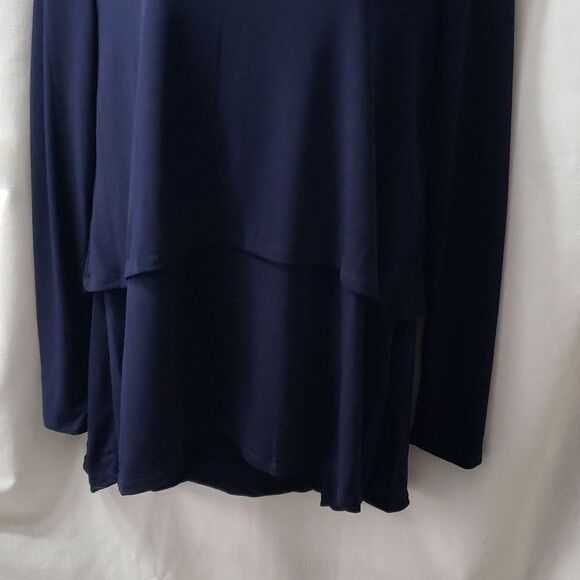 Charlie Paige. Darling 3/4 Sleeve Scoop Neckline with Multi Layers. Size S/M. - Picture 3 of 12